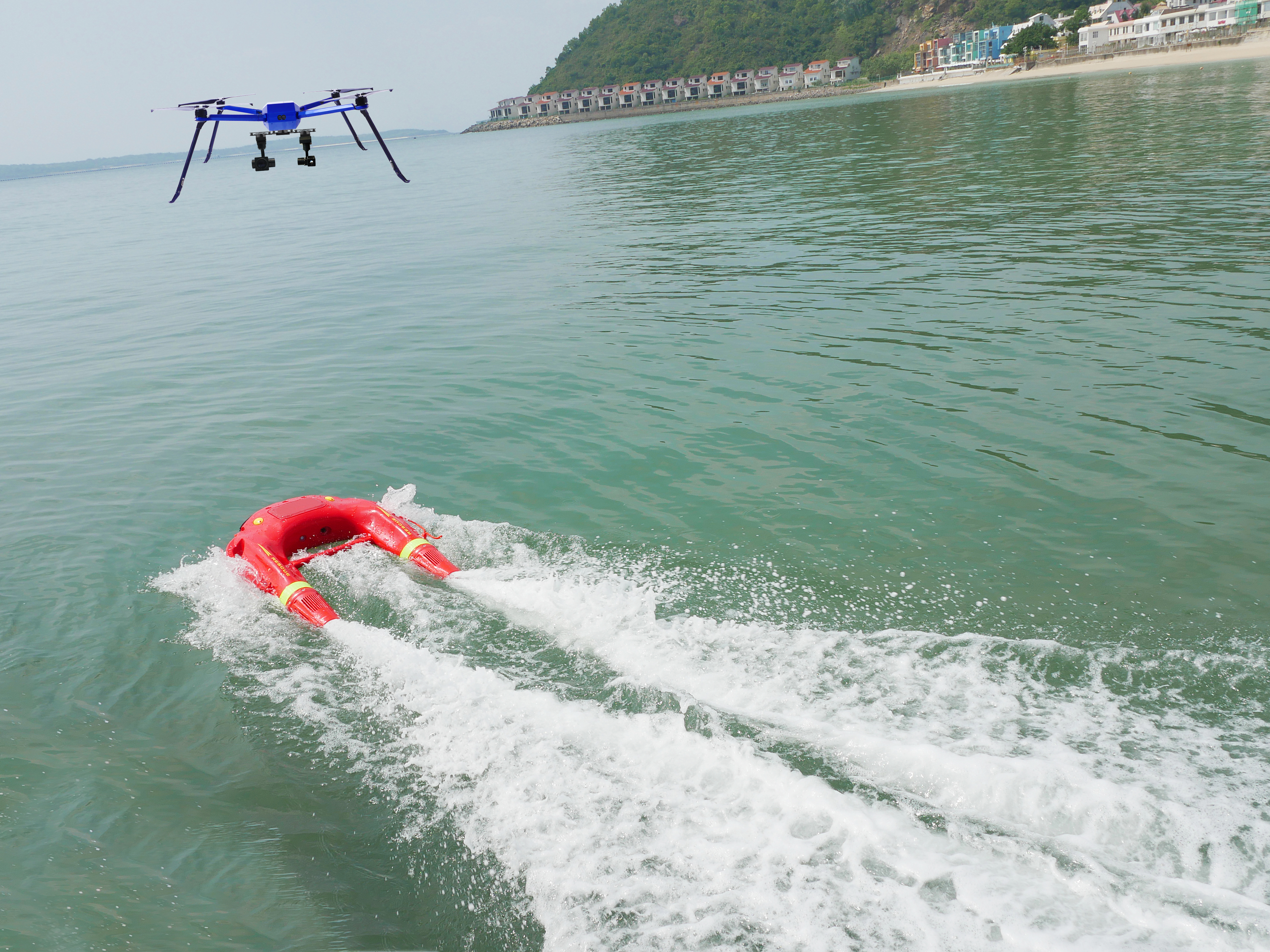 ?水上救援機(jī)器人，救援從未如此高效！